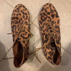 Leopard shoes